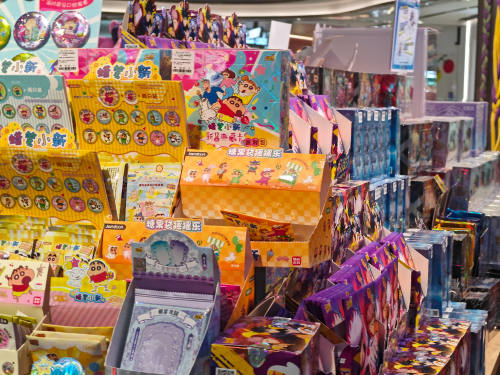 号称成年人卡牌超级玩咖冲刺港交所，米哈游持股11.86%